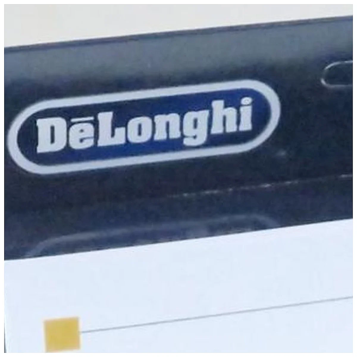 DeLonghi-logo på emballagen til filtersættet